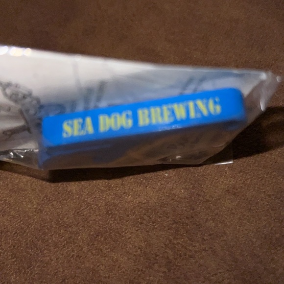 Salty Dog Brewing Co Bottle Opener Keychain - Picture 3 of 3